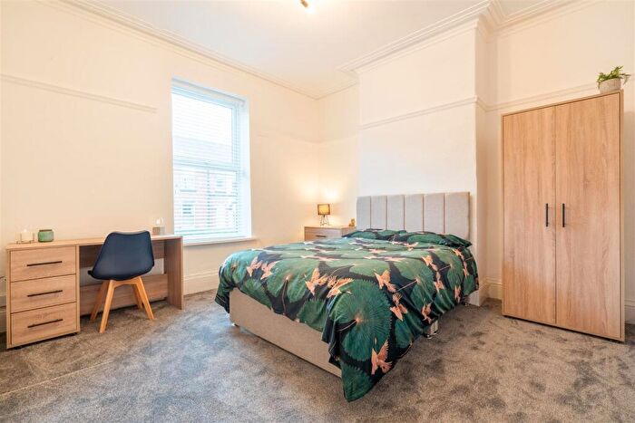 5 Bedroom House To Rent In Brunswick Street, Broomhall, Sheffield, S10