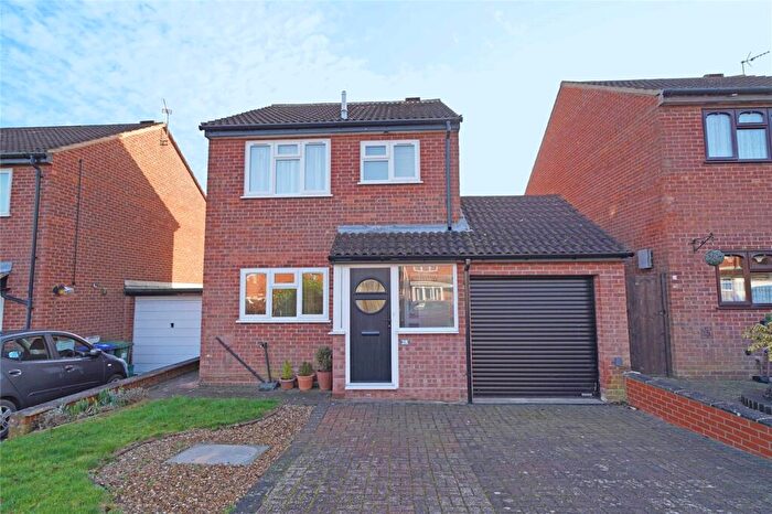 3 Bedroom Semi Detached House To Rent In Cobden Avenue, Leamington Spa, CV31