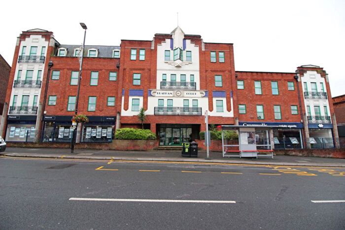 2 Bedroom Flat To Rent In Central Road, Worcester Park, KT4