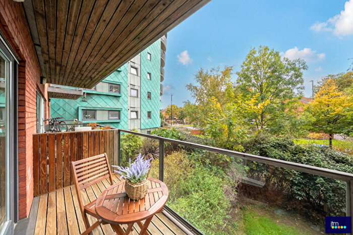 1 Bedroom Flat To Rent In Clarendon Road, N8