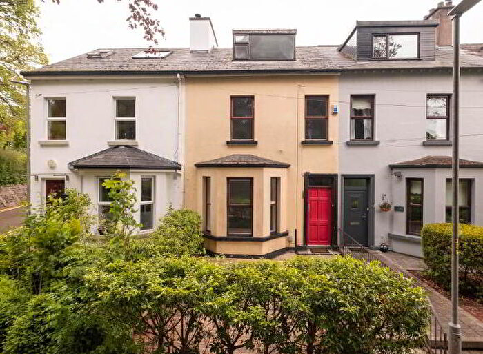 4 Bedroom Terrace House For Sale In Forthill Road, Enniskillen, BT74