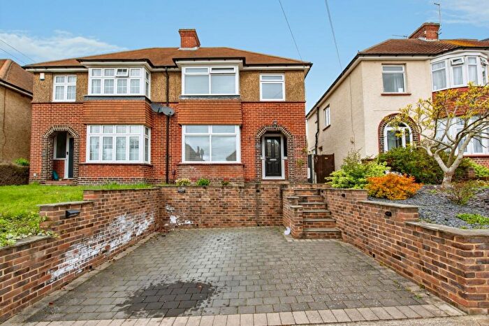 3 Bedroom Semi Detached House For Sale In Dennis Road, Gravesend, Kent, DA11
