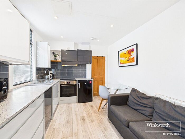 Studio To Rent In Vastern Road, Reading, Berkshire, RG1