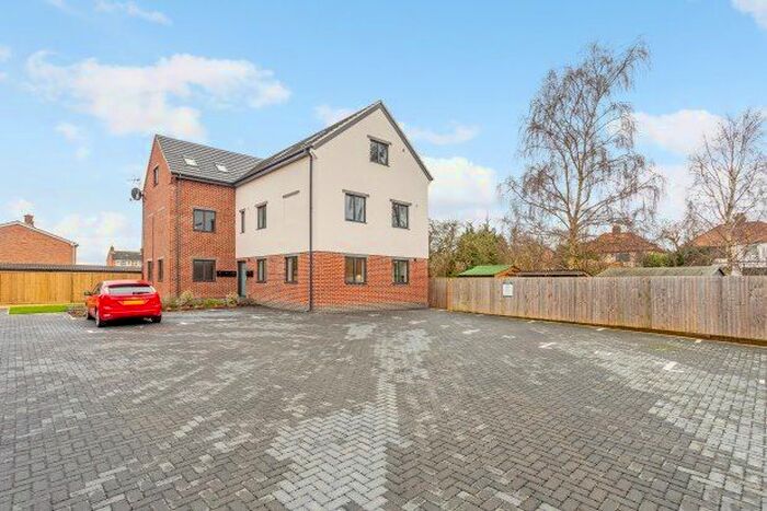 1 Bedroom Flat To Rent In Spencer Avenue, Kidlington, OX5