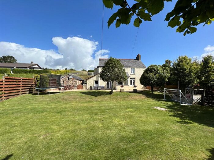 4 Bedroom Cottage For Sale In Trelowth, St. Austell, PL26