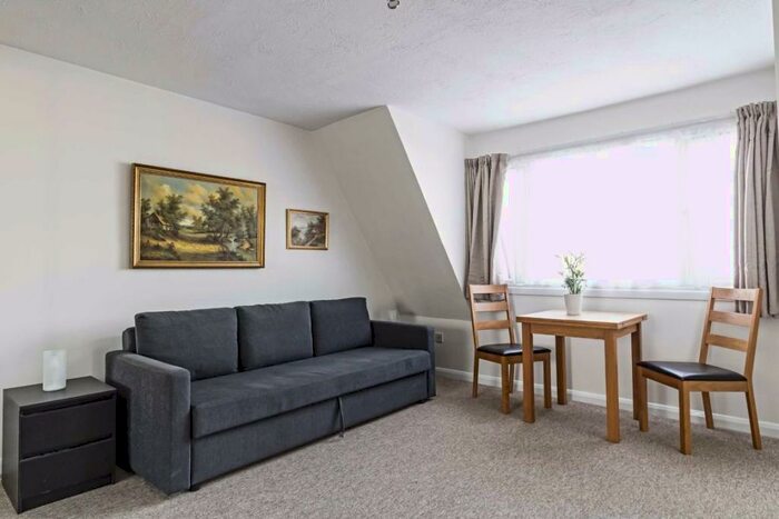 Studio To Rent In Abbeyfields Close, Ealing, NW10