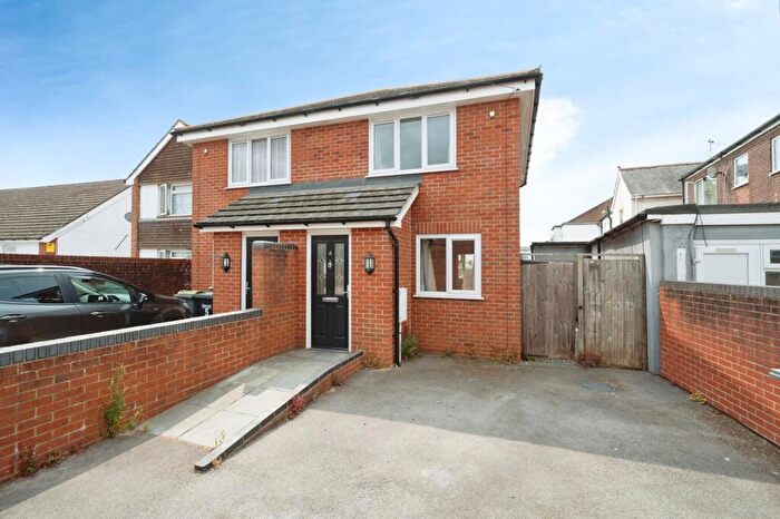 1 Bedroom Semi-Detached House For Sale In Legion Road, Hayling Island, Hampshire, PO11