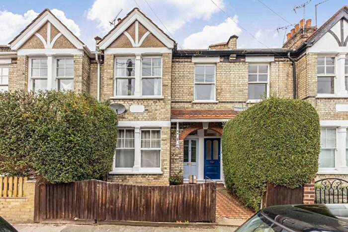 3 Bedroom Flat To Rent In Kenley Road, St Margarets, Twickenham, TW1