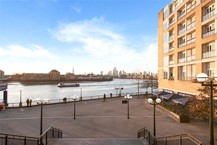 2 Bedroom Apartment To Rent In Westferry Circus, London, E14