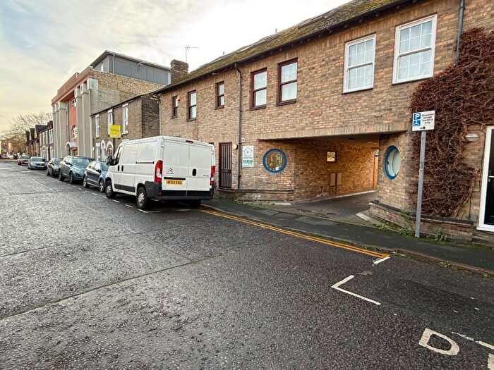 3 Bedroom Terraced House To Rent In Paradise Street, Cambridge, CB1