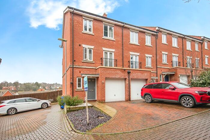4 Bedroom End Of Terrace House For Sale In Pearmain Lane, Ipswich, IP4
