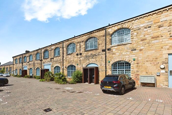 2 Bedroom Apartment For Sale In Fletcher Road, Gateshead, NE8