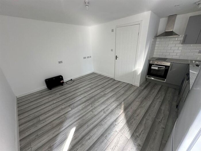 1 Bedroom Apartment To Rent In Great North Way, London, NW4