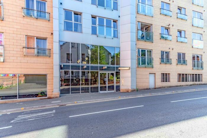 3 Bedroom Apartment To Rent In North West, Talbot Street, NG1