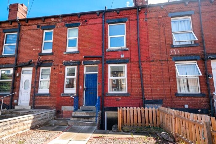 2 Bedroom Terraced House To Rent In Westbourne Avenue, Leeds, West Yorkshire, LS11