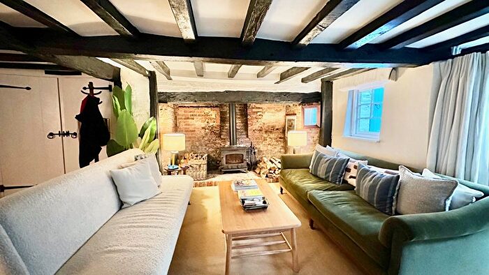 3 Bedroom Terraced House For Sale In Sinnock Square, Old Town, Hastings, TN34