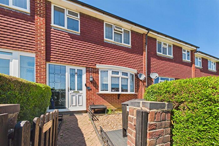 4 Bedroom Terraced House For Sale In Cavalier Road, Old Basing, Basingstoke, RG24