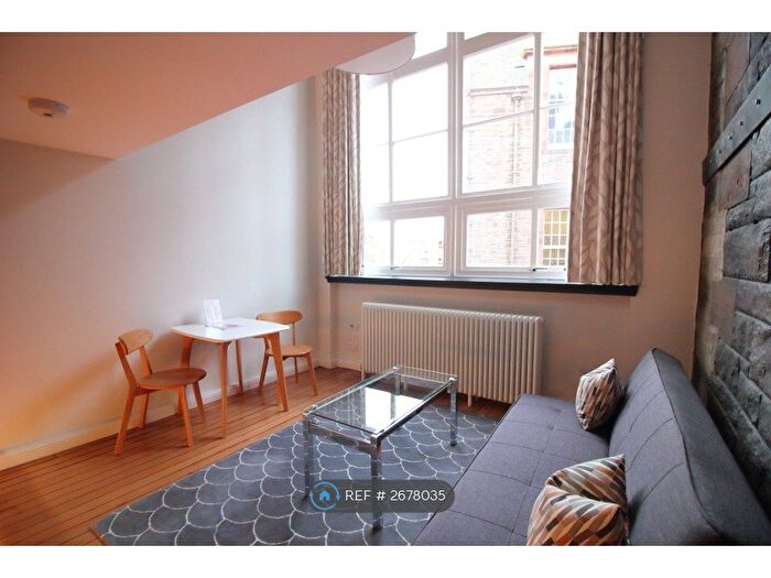Studio To Rent In Mcdonald Road, Edinburgh, EH7