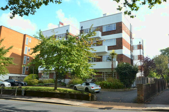 2 Bedroom Apartment To Rent In Claremont Road, Surbiton, KT6