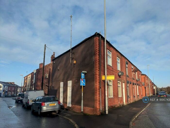 1 Bedroom Flat To Rent In Townley Street, Middleton, Manchester, M24