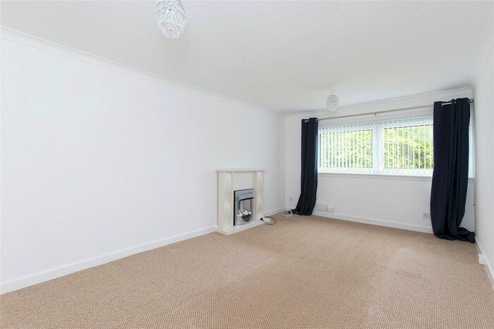 2 Bedroom Flat To Rent In Calder Gardens, Edinburgh, EH11