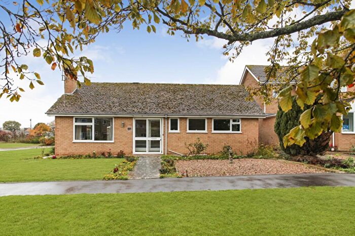 2 Bedroom Detached House For Sale In Fosseway Avenue, Moreton-in-Marsh, Gloucestershire., GL56