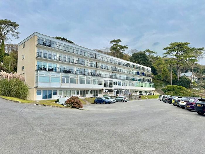 1 Bedroom Flat For Sale In Caswell Bay, Swansea, City And County Of Swansea., SA3
