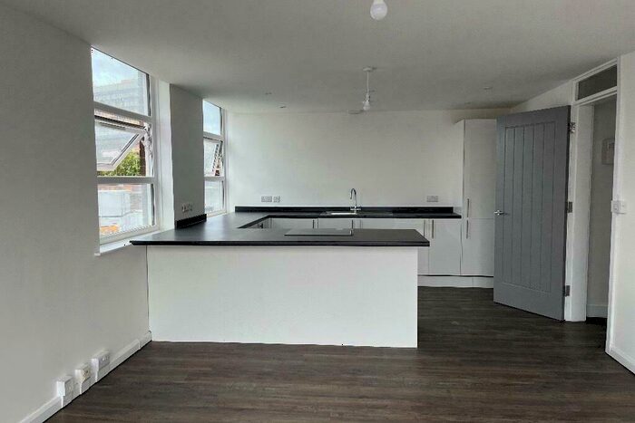 2 Bedroom Flat To Rent In Foundry Court, Recorder Road, Norwich, Norfolk, NR1