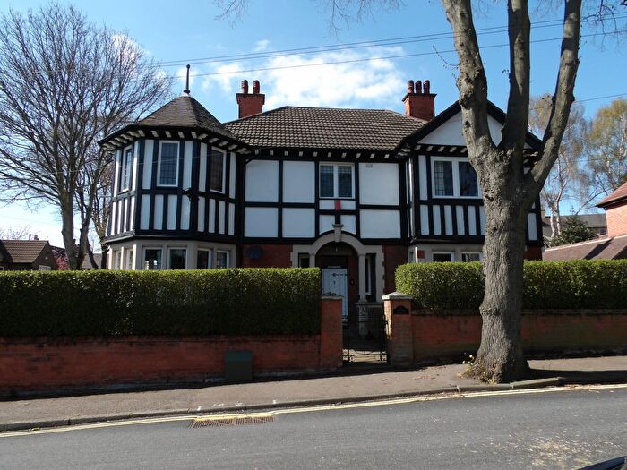 4 Bedroom Semi-Detached House To Rent In Watson Avenue, Mansfield, NG18