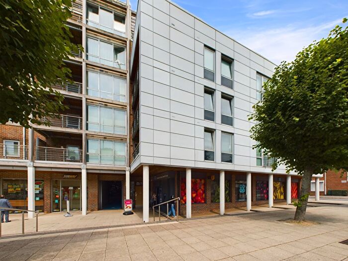 1 Bedroom Flat To Rent In Brunswick House, Queen Street, PO1