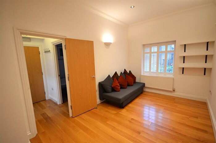 1 Bedroom Apartment To Rent In Hornsey Rise, N19