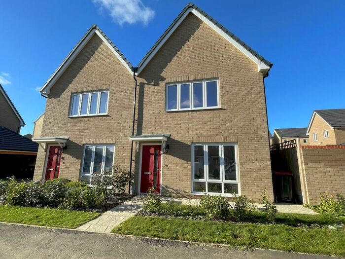 3 Bedroom Semi-Detached House To Rent In Priestley Drive, Milton Keynes, Buckinghamshire, MK4