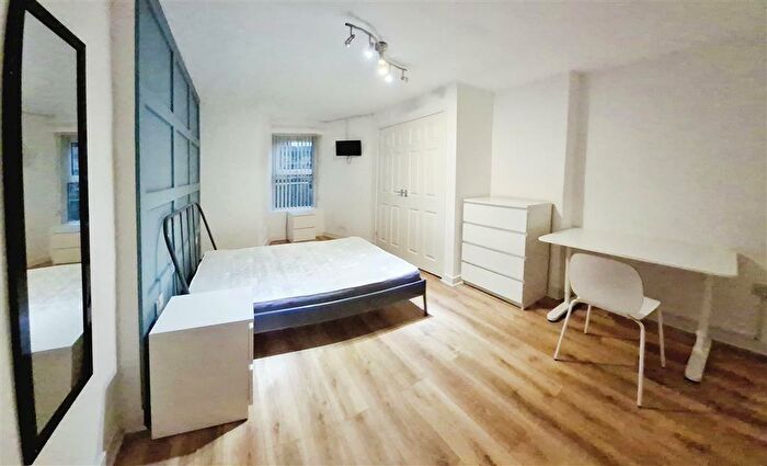 1 Bedroom Apartment To Rent In Mirador Crescent, Uplands, Swansea, SA2