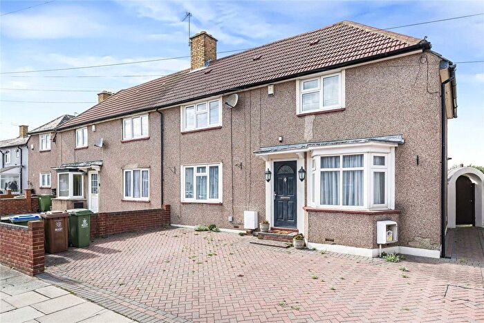 3 Bedroom Semi-Detached House For Sale In Lovel Avenue, Welling, Kent, DA16