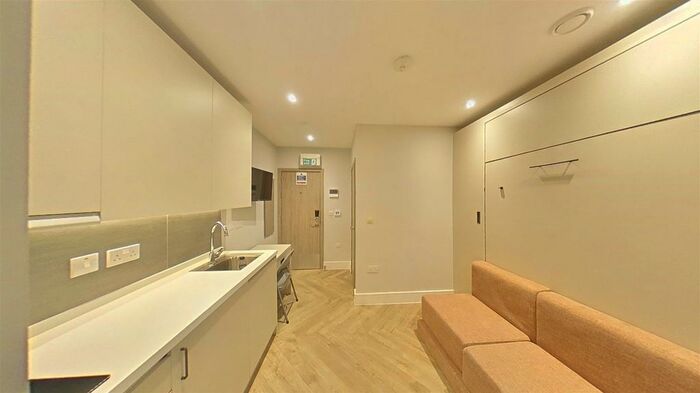 Studio To Rent In Freeland Road, London, W5