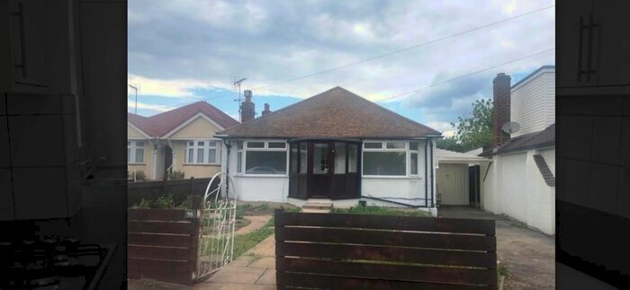 3 Bedroom Bungalow To Rent In St. Andrews Crescent, Windsor, SL4