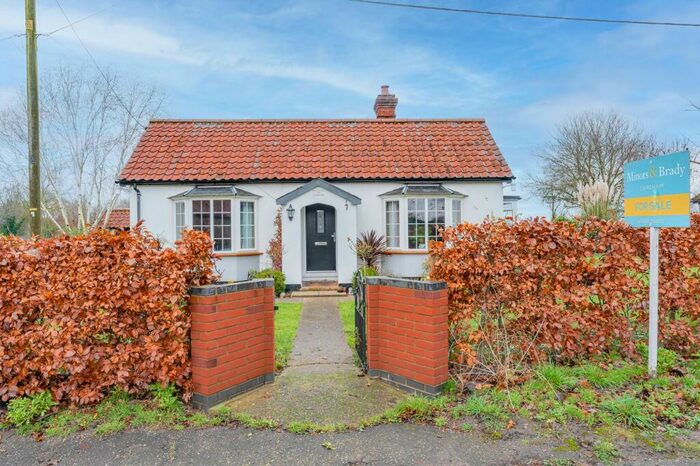 2 Bedroom Detached Bungalow For Sale In Dereham Road, Garvestone, NR9