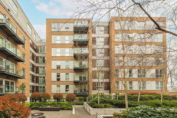 2 Bedroom Flat To Rent In Bromyard Avenue, London, W3