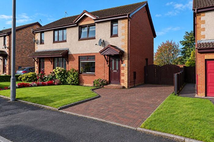 3 Bedroom Semi Detached House To Rent In Bridgend Park, Bathgate, EH48
