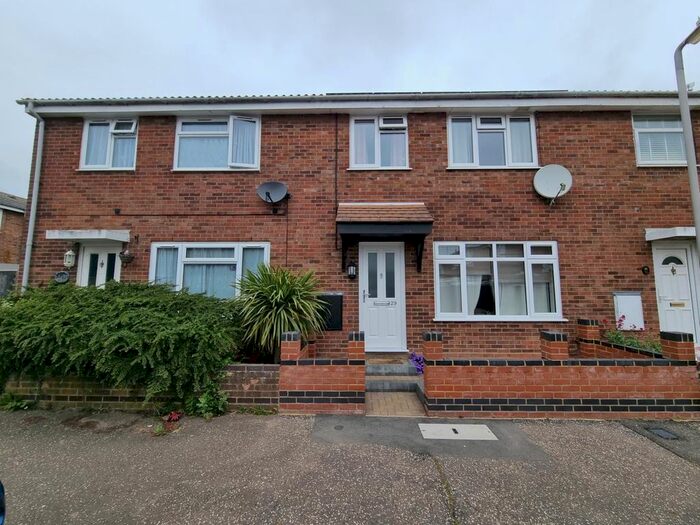 3 Bedroom Terraced House To Rent In Yare Avenue, Witham, CM8