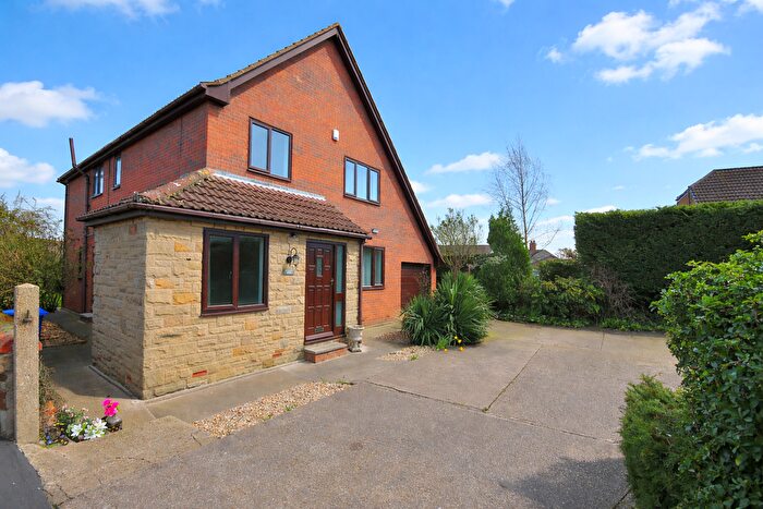 4 Bedroom Detached House For Sale In Winnery Close, Tickhill, Doncaster, DN11
