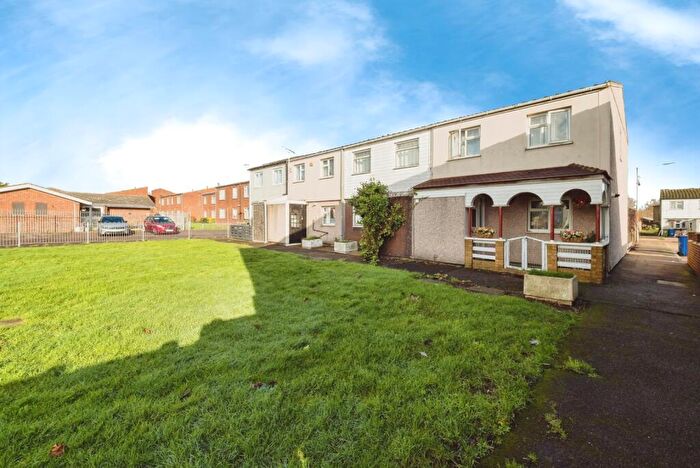 3 Bedroom Terraced House For Sale In Lime Close, South Ockendon, Essex, RM15