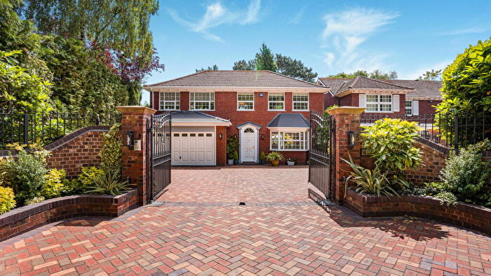 4 Bedroom Detached House For Sale In Rosemary Hill Road, Sutton Coldfield, B74