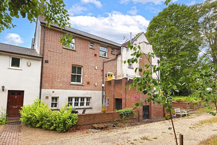 4 Bedroom Flat For Sale In London Road, Wrotham Heath, TN15