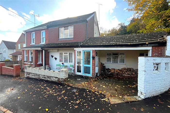 4 Bedroom Semi Detached House For Sale In Bullers Road, Farnham, Surrey, GU9