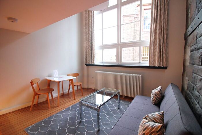 1 Bedroom Flat To Rent In Flat, Mcdonald Road, Broughton, Edinburgh, EH7