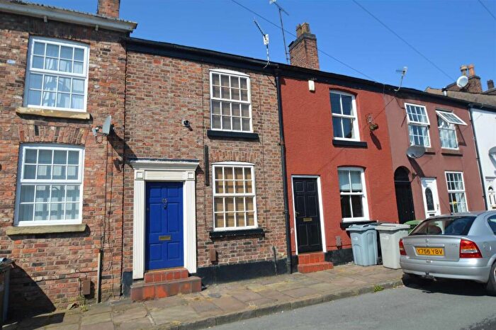 2 Bedroom Terraced House For Sale In St Georges Street, Macclesfield, SK11
