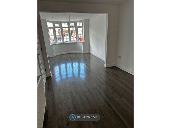 4 Bedroom Terraced House To Rent In Kingsley Road, Luton, LU3