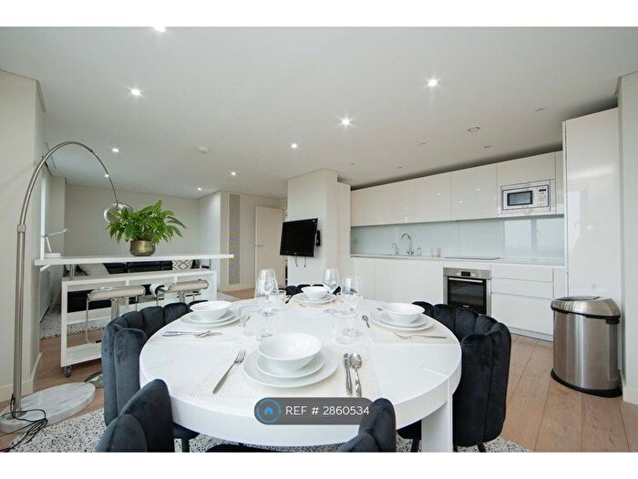 3 Bedroom Flat To Rent In Merchant Square East, London, W2