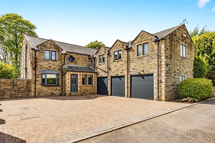 5 Bedroom Detached House For Sale In Green Hall Park, Shelf, Calderdale, West Yorkshire, Halifax, HX3